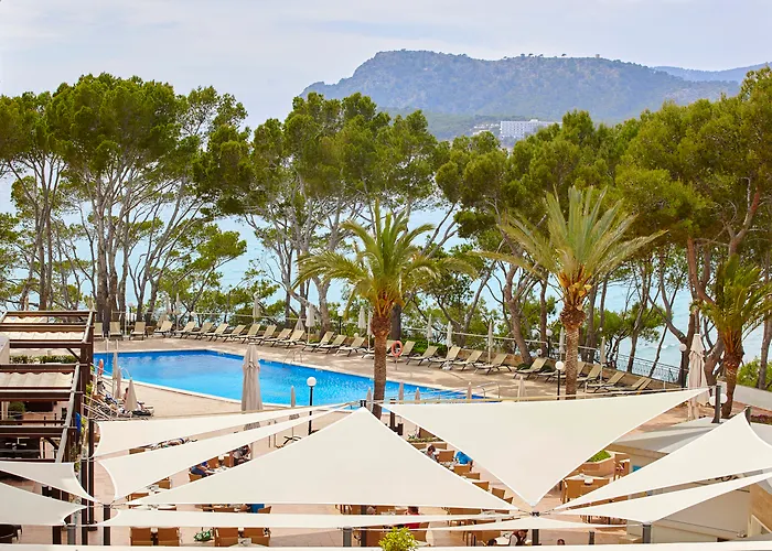 Universal Lido Park & SpaHostal